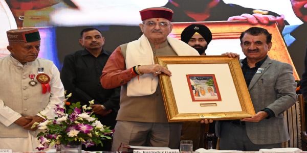 आधुनिक शिक्षा के साथ भारतीय ज्ञान परंपरा को जोड़ने की जरूरत : राज्यपाल कविंद्र गुप्ता