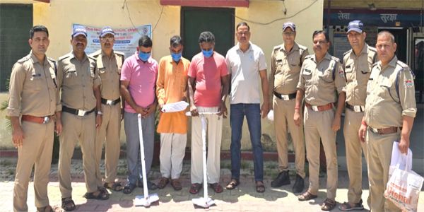 मंदिर की गद्दी विवाद में की थी दो साधुओं की हत्या, तीन आरोपी गिरफ्तार