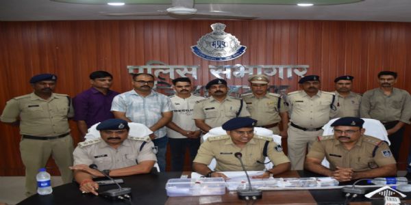 दमोह: नरसिंहगढ़ डकैती कांड में दो आरोपी गिरफ्तार, सोने-चांदी के आभूषण एवं नकदी बरामद