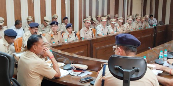 नूंह में अपराध समीक्षा बैठक, मोस्ट वांटेड की गिरफ्तारी और कांवड़ यात्रा सुरक्षा पर विशेष जोर