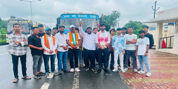 जेपीएससी घेराव आंदोलन में शामिल हुए भाजयुमो कार्यकर्ता