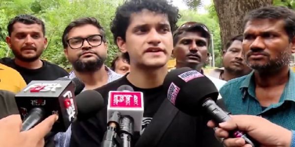सीजेपी के प्रवक्ता सौरभ दास पत्रकारों को बयान देते हुए। सीजेपी के प्रवक्ता सौरभ दास पत्रकारों को बयान देते हुए।