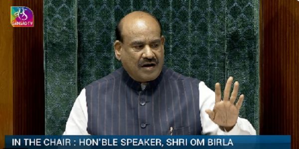 ओम बिरला ने लोकसभा की कार्यवाही दोपहर 02 बजे तक के लिए स्थगित कर दी ओम बिरला ने लोकसभा की कार्यवाही दोपहर 02 बजे तक के लिए स्थगित कर दी