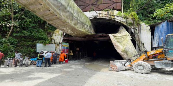 खोज तथा उद्धार कार्य पूरा खोज तथा उद्धार कार्य पूरा