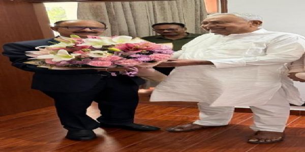 बीसीसीएल के अध्यक्ष ने राज्यसभा सदस्य नीतीश कुमार से की शिष्टाचार मुलाकात