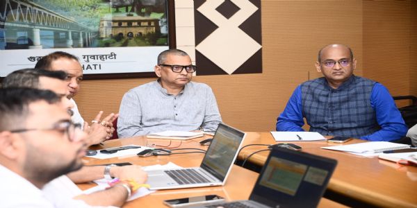 बाढ़ प्रभावित जिलों में राहत सामग्री और आवश्यक वस्तुओं की आपूर्ति की समीक्षा, मंत्री कौशिक राय ने दिए निर्देश