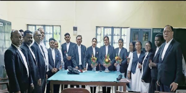 एआईबीई परीक्षा में सफल अधिवक्ताओं का जिला बार एसोसिएशन ने किया सम्मान