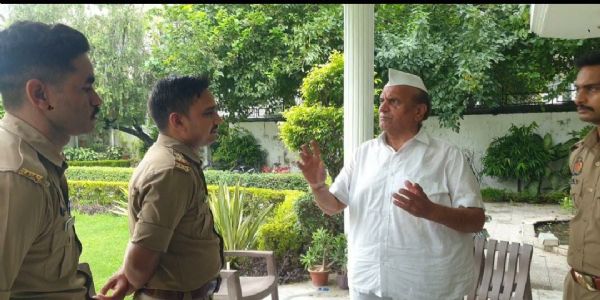 छात्रों पर कथित लाठीचार्ज के विरोध में कानपुर में सपा-कांग्रेस के नेता नहीं कर सके प्रदर्शन—सत्याग्रह