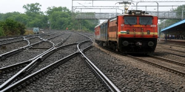 हावड़ा मंडल में नॉन-इंटरलॉकिंग कार्य, अनेक एक्सप्रेस और लोकल ट्रेनों का परिचालन प्रभावित