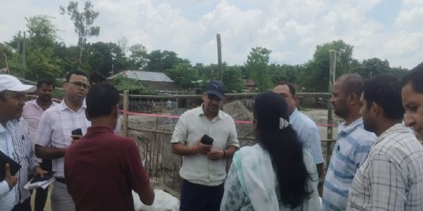 सुपौल–अररिया नई रेल लाइन परियोजना का डीएम ने किया निरीक्षण