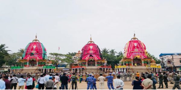 पुरी में बाहुडा यात्रा प्रारंभ पुरी में बाहुडा यात्रा प्रारंभ