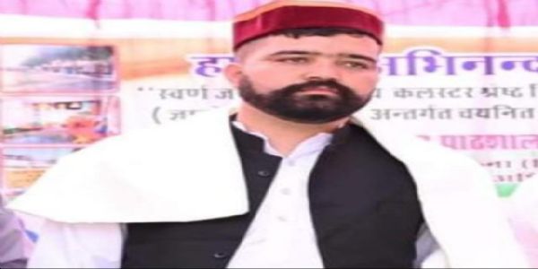 छात्रों के हितों पर राजनीति कर रही कांग्रेस : रजत राणा