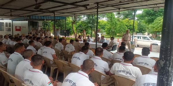 जयपुर पुलिस लाइन में मानसिक स्वास्थ्य शिविर: तनाव प्रबंधन और अवसाद से बचाव के दिए गुर