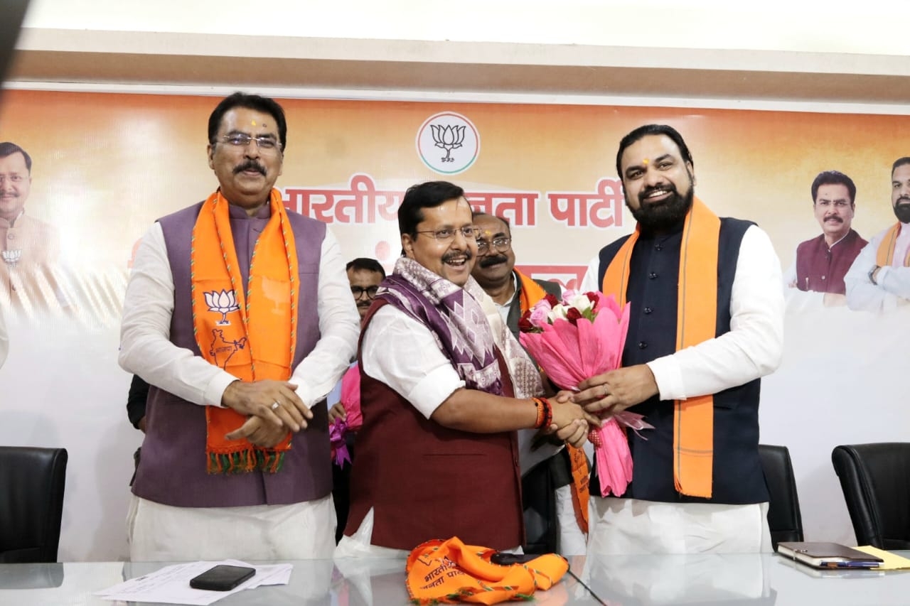 नितिन नवीन नितिन नवीन