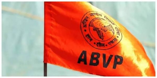 छात्र आंदोलनों के राजनीतिक दुरुपयोग और पत्रकारों पर हमले की एबीवीपी ने की निंदा