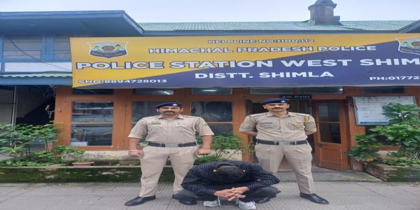 एचआरटीसी बस में चेकिंग के दौरान 12 ग्राम चिट्टे के साथ युवक गिरफ्तार