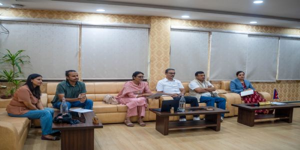 डिजिटल हेल्थ पर चर्चा करती नेपाल की स्वास्थ्य मंत्री निशा मेहता डिजिटल हेल्थ पर चर्चा करती नेपाल की स्वास्थ्य मंत्री निशा मेहता