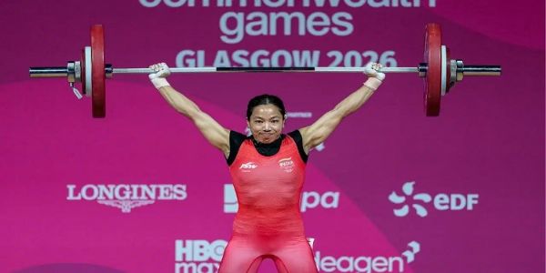 राष्ट्रमंडल खेल 2026: मीराबाई चानू ने जीता स्वर्ण, लगाई सोने की हैट्रिक राष्ट्रमंडल खेल 2026: मीराबाई चानू ने जीता स्वर्ण, लगाई सोने की हैट्रिक