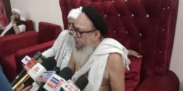 अखिल भारतीय अखाड़ा परिषद को लेकर विवाद गहराया, रविन्द्र पुरी एवं हरिगिरि के बयान का खंडन