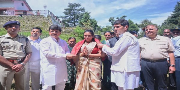कारगिल के बलिदानियों को दी श्रद्धांजलि