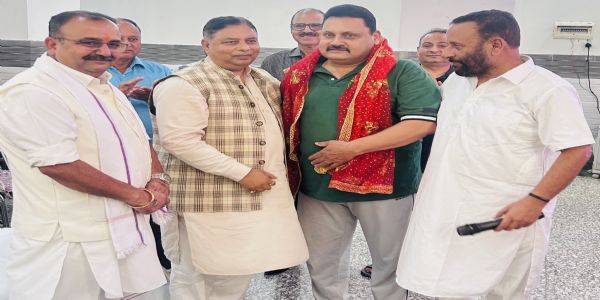 कारगिल विजय दिवस पर भाजपा ने शहीदों को दी श्रद्धांजलि, कारगिल योद्धा सूबेदार मेजर कमल सिंह का किया सम्मान