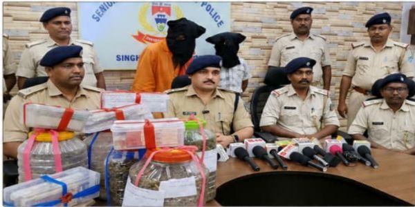 जमशेदपुर में 7.8 किलो गांजा के साथ मुख्य सप्लायर समेत दो तस्कर गिरफ्तार