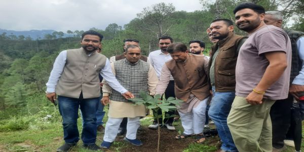 प्रधानमंत्री मोदी के नेतृत्व में देश आत्मनिर्भर भारत की ओर तेजी से बढ़ रहा : प्रो. सिकंदर कुमार