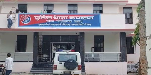 तलवार से केक काट कर सोशल मीडिया पर रील वायरल करने वाला हिस्ट्रीशीटर गिरफ्तार