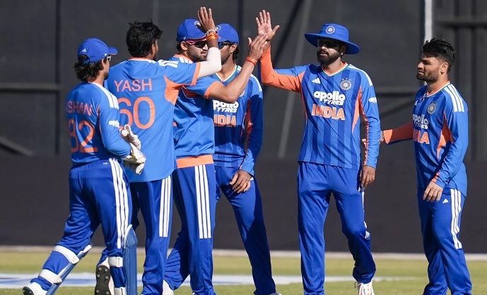 टी20 में नंबर-1 बनी टीम इंडिया ने जिम्बाब्वे का किया क्लीन स्वीप, तीसरा मुकाबला 35 रन से जीता