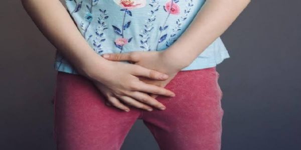 वाराणसी : प्ले-ग्रुप के मासूम की प्रताड़ना मामले में अखिलेश यादव ने उठाया सवाल