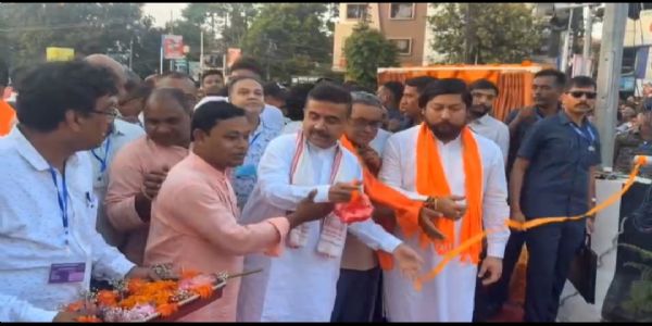 सिलीगुड़ी में बर्धमान रोड फ्लाईओवर का मुख्यमंत्री ने किया उद्घाटन