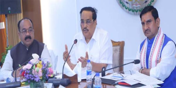 नई दिल्ली में जल जीवन मिशन 2.0 पर छत्तीसगढ़ के सांसदों के साथ मंथन