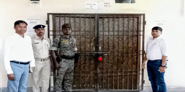 ईवीएम वेयरहाउस का डीसी ने किया निरीक्षण, सुरक्षा व्यवस्था का लिया जायजा