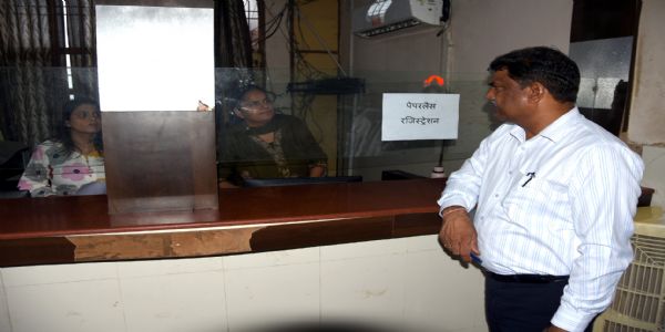 फतेहाबाद : एसडीएम ने ई-दिशा केन्द्र का किया औचक निरीक्षण