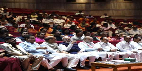 राजग की बैठक में प्रधानमंत्री मोदी