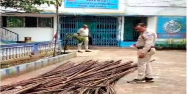 कुल्टी में अवैध लोहा कारोबार पर पुलिस की बड़ी कार्रवाई, एक गिरफ्तार