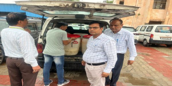 बागपत में 200 किलो मिलावटी घी जब्त, मिड-डे मील किचन से भी नमूने लिए