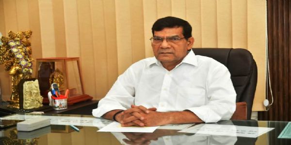 कल्पनाथ राय के नाम से जाना जाएगा घाेसी का एतिहासिक साेलर प्लांट : ए.के. शर्मा