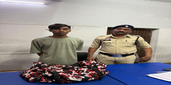 रायपुर में प्रतिबंधित नशीली दवाइयों के साथ युवक गिरफ्तार, 127 प्रतिबंधित सिरप और कैप्सूल जब्त