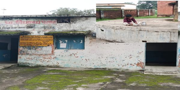 अनूपपुर: नगर पालिका से 100 मीटर दूर सरकारी स्कूल में 7 छात्र के बीच पहुंच रहा सिर्फ एक