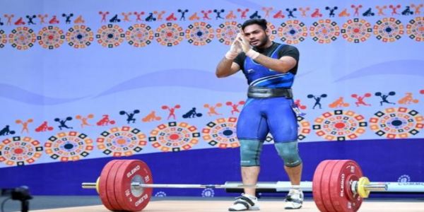 राष्ट्रमंडल खेल 2026: अजय बाबू ने भारोत्तोलन में जीता रजत पदक