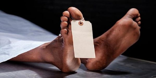 न्यूटाउन में पराठा दुकान पर अज्ञात व्यक्ति का शव मिलने से सनसनी फैली