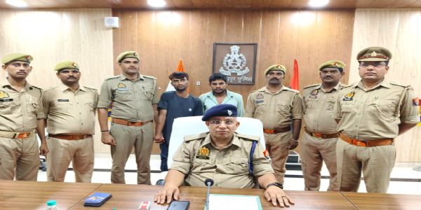 15 लाख की अवैध अंग्रेजी शराब के साथ दो अंतरराज्यीय तस्कर गिरफ्तार