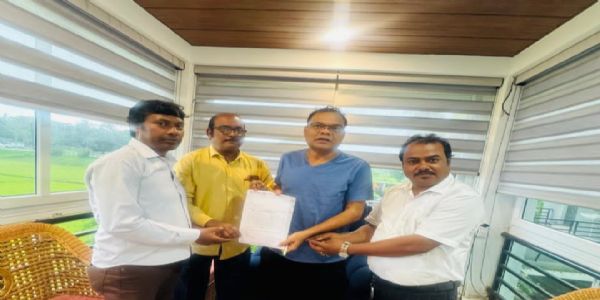 आदिवासी कल्याण विभाग के विद्यालयों में आउटसोर्स से नहीं होगी चतुर्थ श्रेणी नियुक्ति : चमरा लिंडा