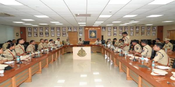 राष्ट्रीय पुलिस अकादमी हैदराबाद के 21 प्रशिक्षु आईपीएस अधिकारियों ने मप्र के डीजीपी से की सौजन्य भेंट