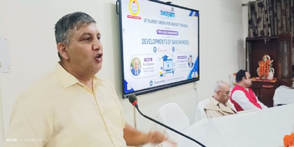 मूक्स से घर बैठे श्रेष्ठ शिक्षकों से छात्रों को मिलेगी निःशुल्क शिक्षा : प्रो. जितेन्द्र पाण्डेय