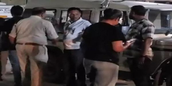रीवा में कांग्रेस के आदिवासी नेता की सरेराह हत्या, तीन बदमाशों ने ताबड़तोड़ चाकू से गोदा, पुलिस जांच में जुटी