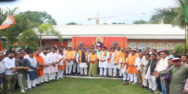 गुरु रविदास जयंती पर भाजपा का ‘समरसता संकल्प अभियान’ शुरू, प्रदेशभर में 21 हजार स्थानों पर जलाए दीप