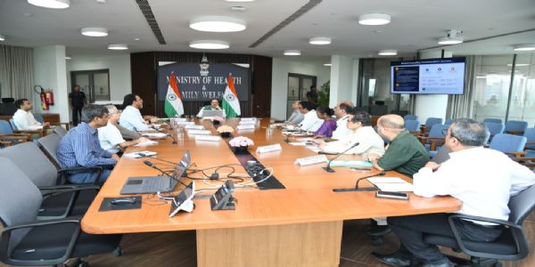 केन्द्रीय स्वास्थ्य मंत्री जे पी नड्डा केन्द्रीय स्वास्थ्य मंत्री जे पी नड्डा