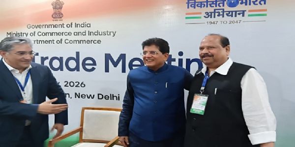दिल्ली में व्यापार बोर्ड की बैठक में केन्द्रीय मंत्री पीयूष गोयल के साथ मप्र के एमएसएमई मंत्री काश्यप दिल्ली में व्यापार बोर्ड की बैठक में केन्द्रीय मंत्री पीयूष गोयल के साथ मप्र के एमएसएमई मंत्री काश्यप